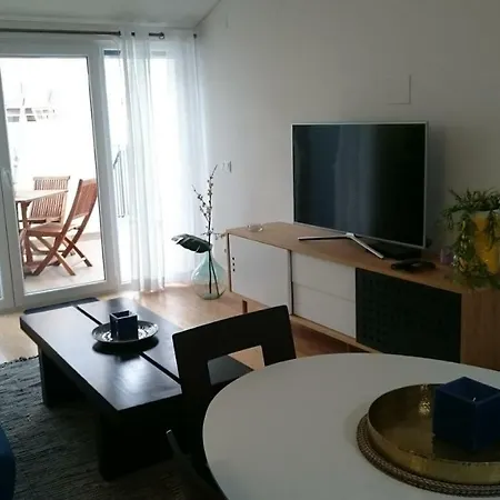 Tauro 195 Near El Corte Ingles Lisboa