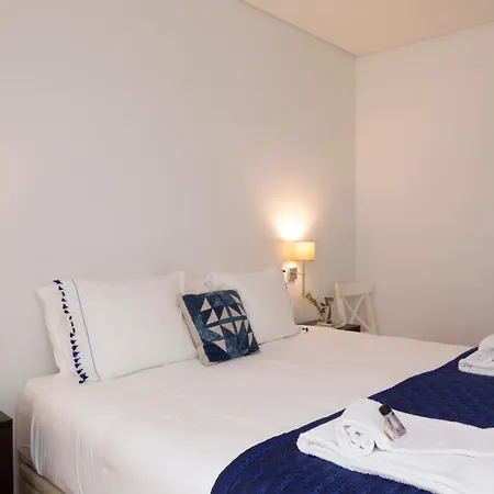 Tauro 195 Near El Corte Ingles * Lisboa