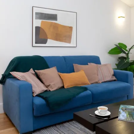 Tauro 195 Near El Corte Ingles