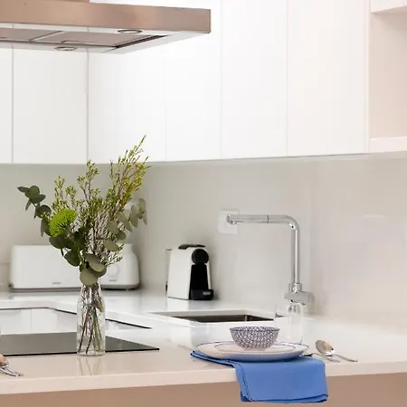 Tauro 195 Near El Corte Ingles *