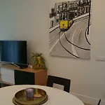Tauro 195 Near El Corte Ingles Апартаменти
