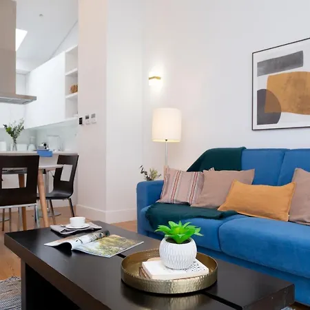 Tauro 195 Near El Corte Ingles Lizbona