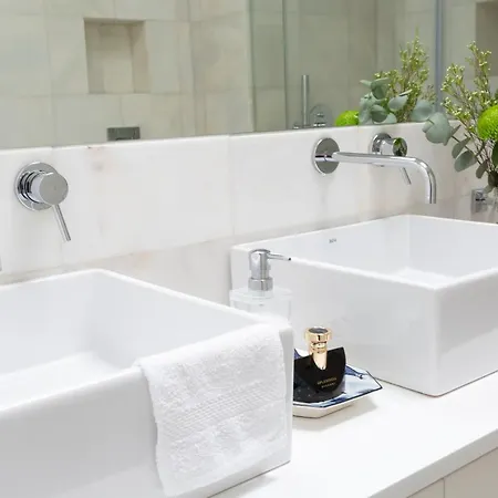 Tauro 195 Near El Corte Ingles Apartament *